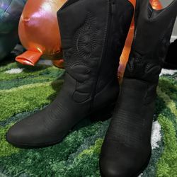 Woman Cowgirl Boots