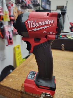 Milwaukee fuel impact m18
