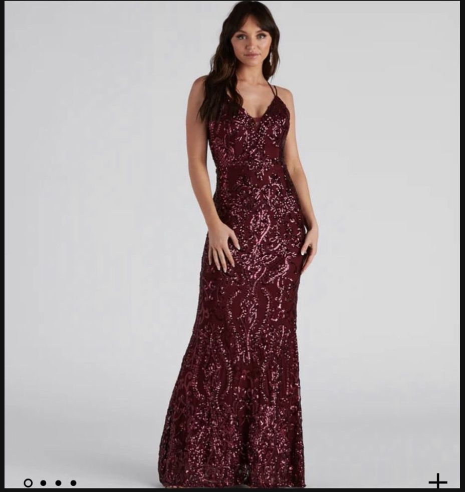 Windsor Burgundy Formal Dress