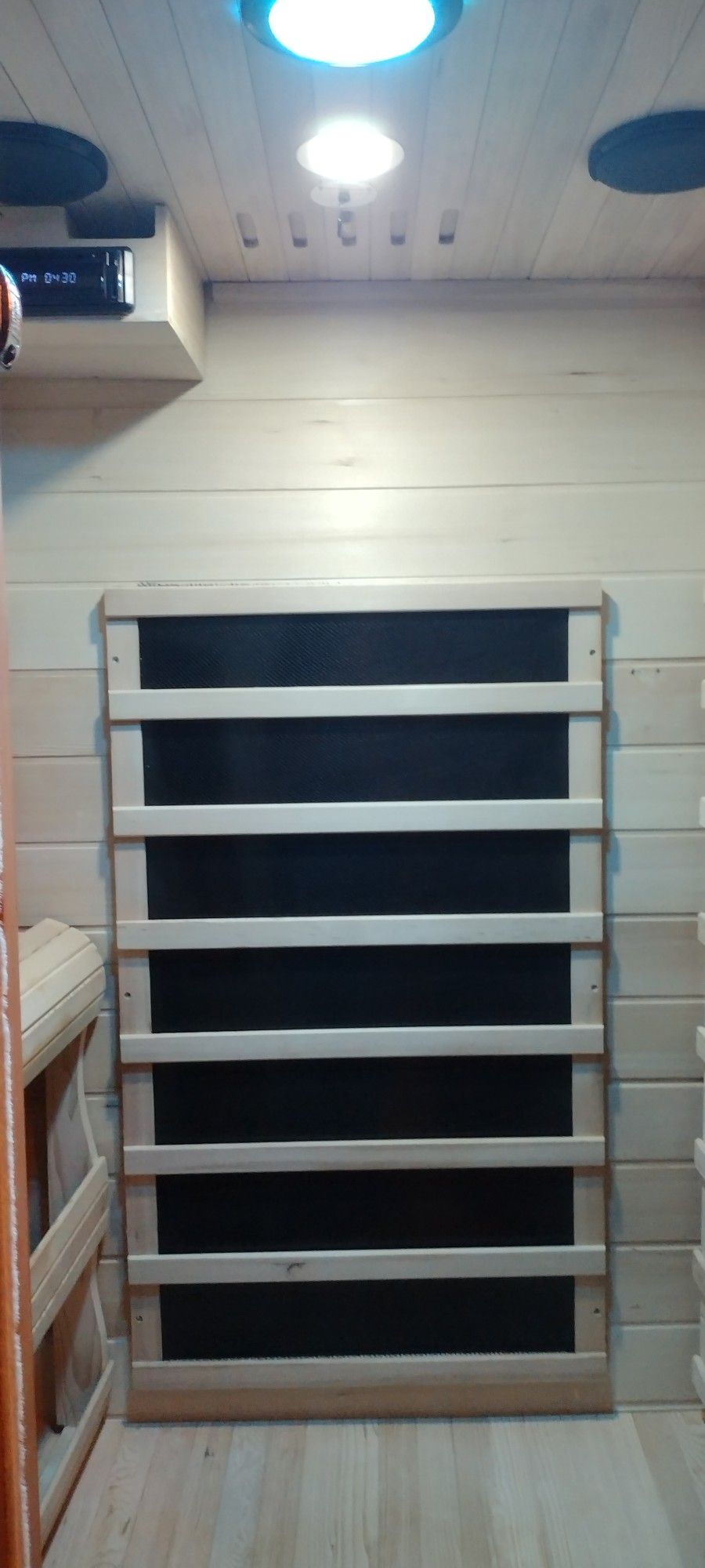 Infrared Sauna With Radio/CD player