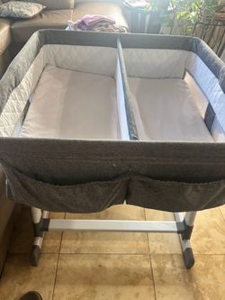 Twin bassinet