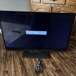 Insignia 40” LCD Flatscreen TV