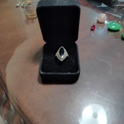 Sterling Silver Size 7 Onix Stone 