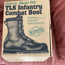 Belleville Tls Infantry Combat Boot. Men’s 9.5 M - Like New Cash Only. Pick Up In San Francisco.