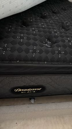Beauty Rest Black Queen Mattress