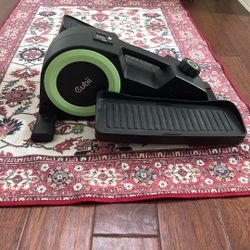 Cubii JR2 Compact Seated Elliptical