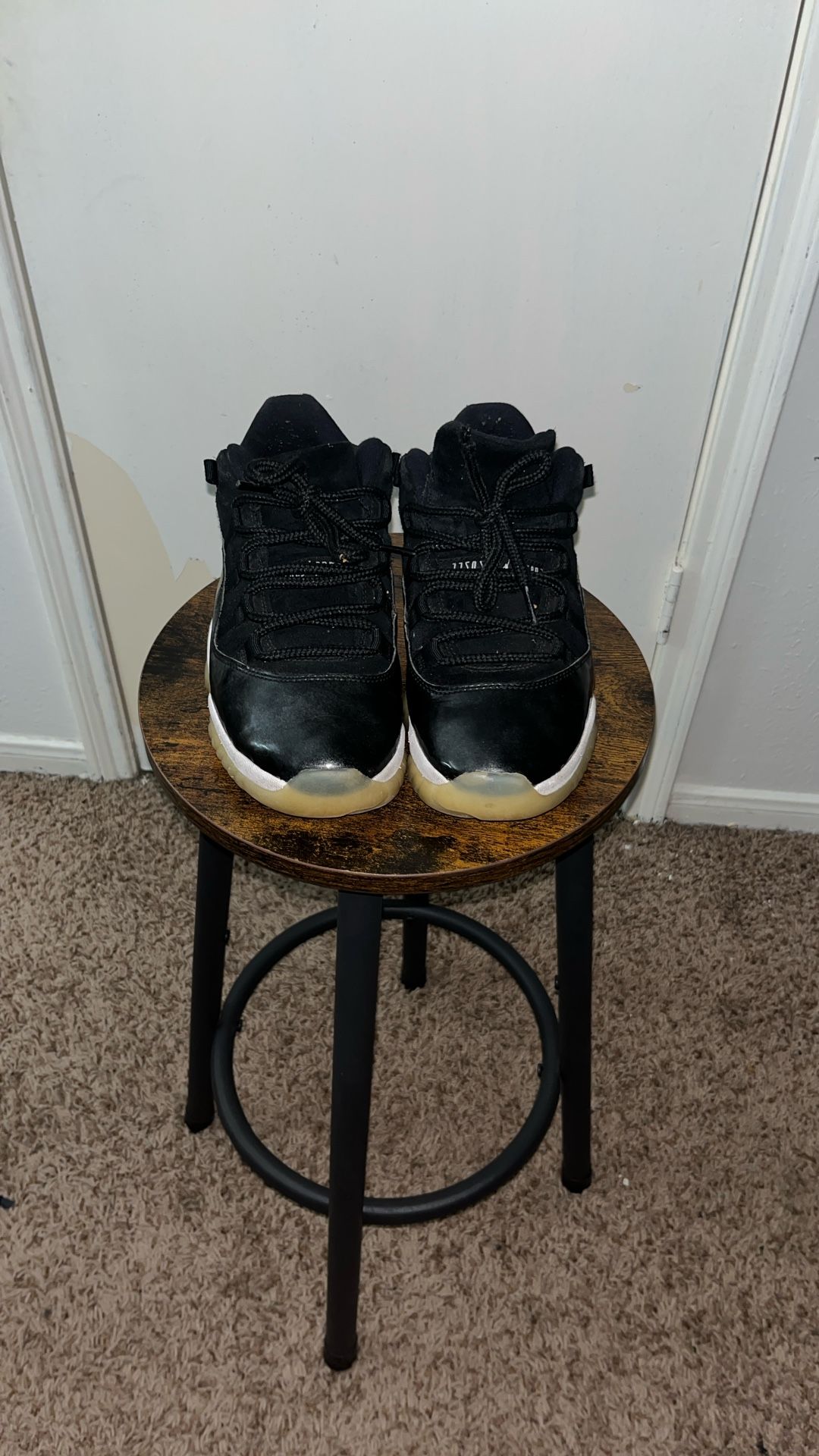 Air Jordan 11 Retro Low "Barons"