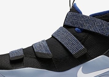 NIKE LBJ LAKERS SOLDIER SIZE 8.5 STEELE BLACK BLUE