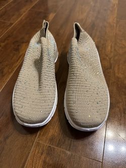 New In Box-Ladies Atalina Tennis Shoes