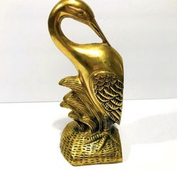Vintage Midcentury Brass Bookend Crane 8”. Very good condition, minimal wearing marks on it.