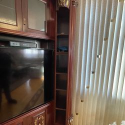 Customs Made Tv Screen 60-70 Inches With Shelf And Cabinets 