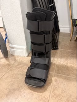 Walking Cam Boot