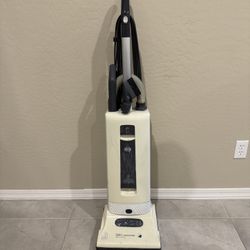 Sebo Automatic X4 Vacuum Cleaner