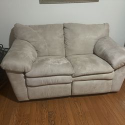 Beautiful Champagne Love Seat And Recliner 