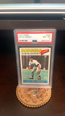 1977 Topps Steve Garvey PSA 8