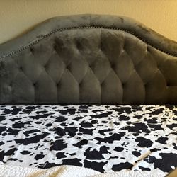 Tufted Headboard- Queen