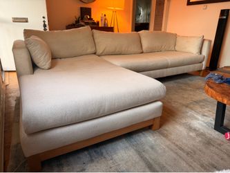 Crate and barrel sectional sofa couch 2023