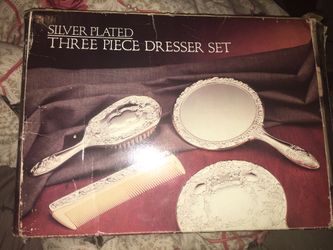 New Silver plated 3 piece dresser set