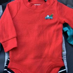 CARTERS 4 PIECE SET. NEW SIZE 3 MONTHS