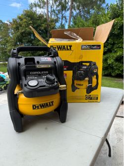 DeWalt portable electric air compressor
