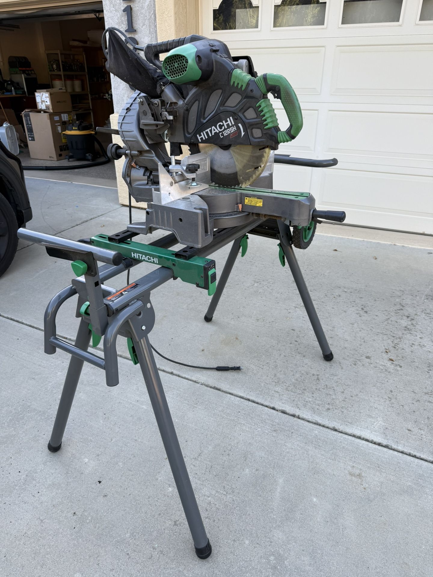 Hitachi 12” Sliding Compound Miter Saw