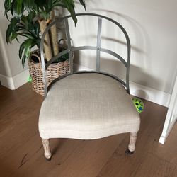 Rolling Chair 