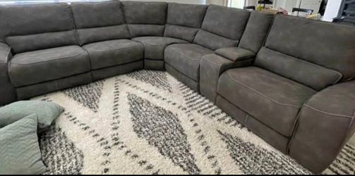 Beautiful power reclining sectional from RC Willey ..👑 🧸