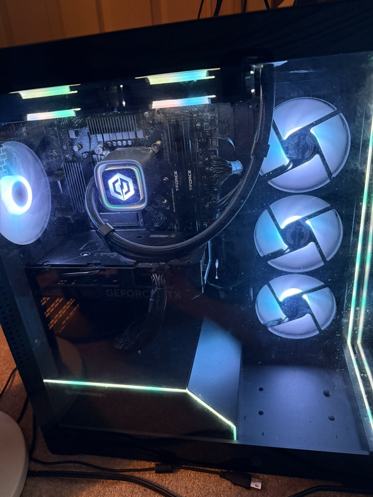 NVIDIA 4070 GAMING PC