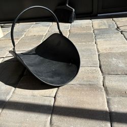 Vintage Black Metal Claw Foot Fireplace Log Holder Basket Kindling Box