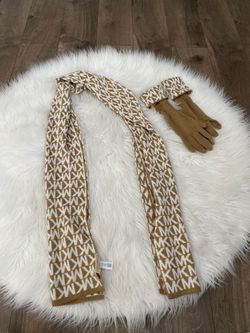 Michael Kors scarf and gloves