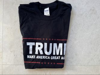 Trump Make America Great Again T-Shirt — Size Medium, New (Gildan)