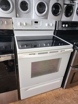 Whirlpool glass top stove everything works good 💯