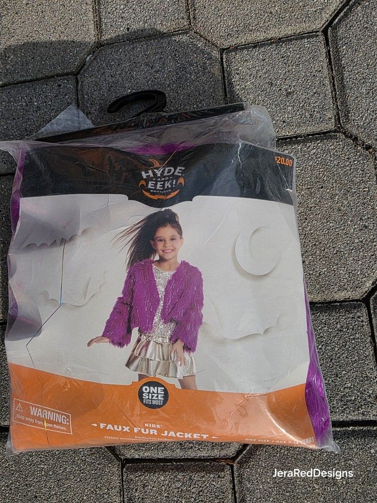 New halloween costumes 50% off