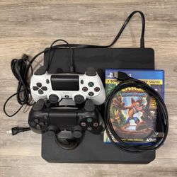 PS4 Slim - 1TB - Black