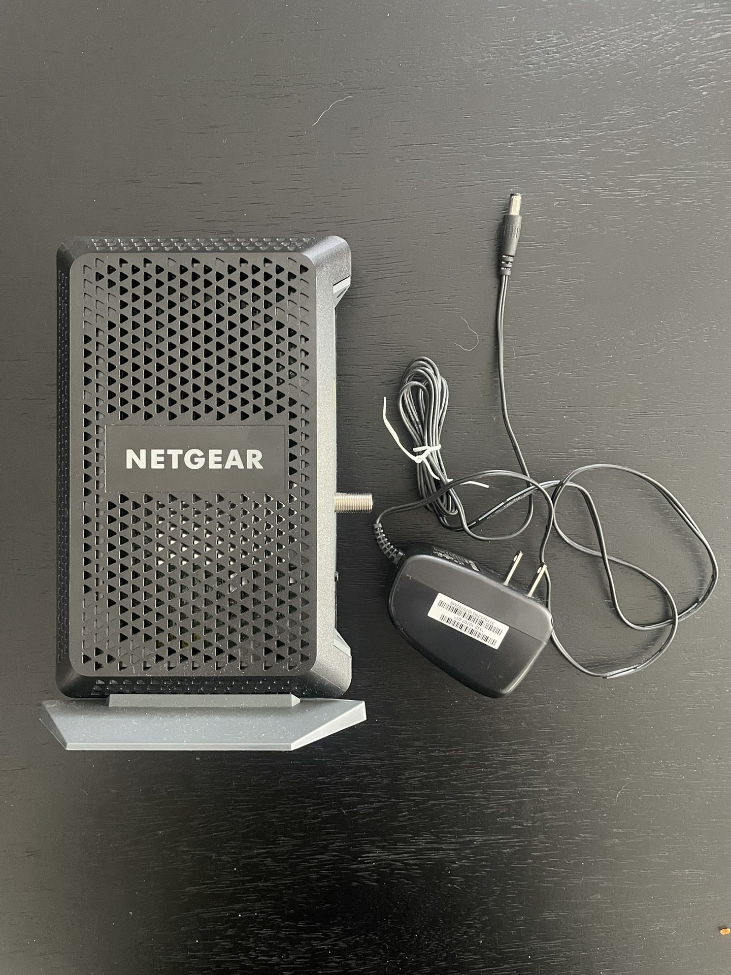 NETGEAR Cable Modem DOCSIS 3.1 (CM1000) Gigabit Modem, Compatible with All Major Cable Providers Including Xfinity, Spectrum, Cox, For Cable Plans Up