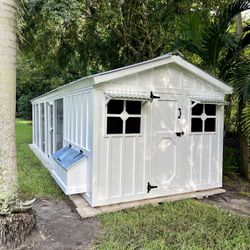 Farmhouse Chicken Coop