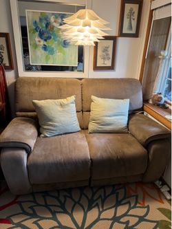 Loveseat recliner