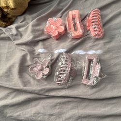 Pack Of 12 Hair clips 