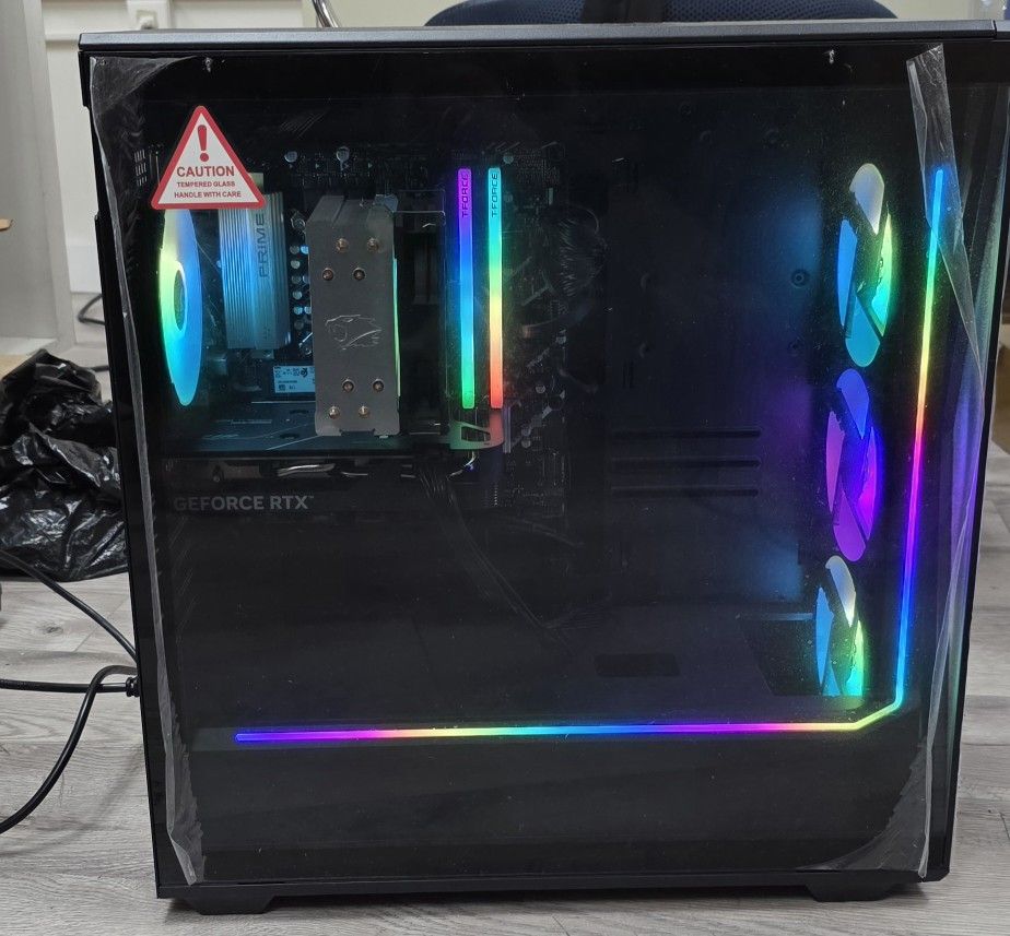 Like New Gaming Setup: i7-14700F PC + 32" Curved 165Hz Monitor