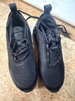 Nike kids size 1 air 70