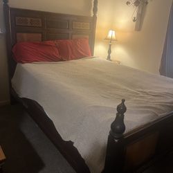 5 Piece Antique Queen Bedroom Suit