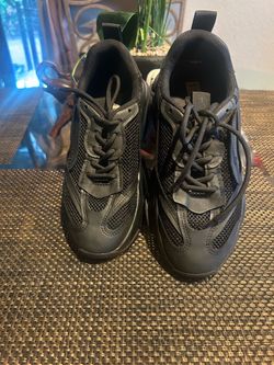 Steve Madden possession