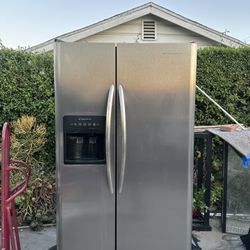 Frigidaire Refrigerator