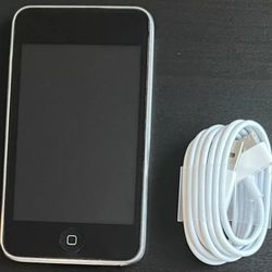 APPLE iPOD TOUCH 2nd GEN 8GB + CHARGER 
