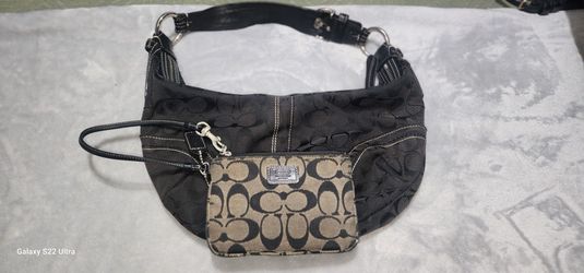 Vintage Coach Hobo With Wrislet