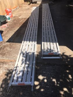 Pump jack aluminum scaffolding system. Or Parts. Qualcraft Guardian.