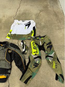 Used MX Riding Gear & Chest Protector Shell // 34 waist Large Top