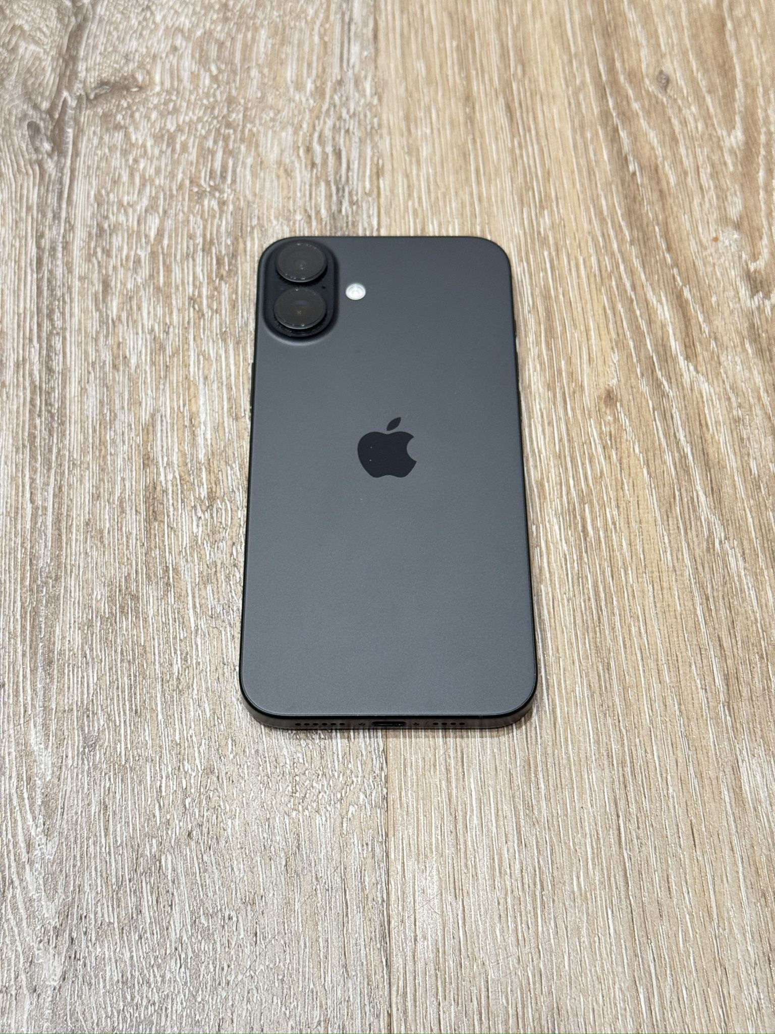 AT&T / Cricket- iPhone 16 Plus 128GB