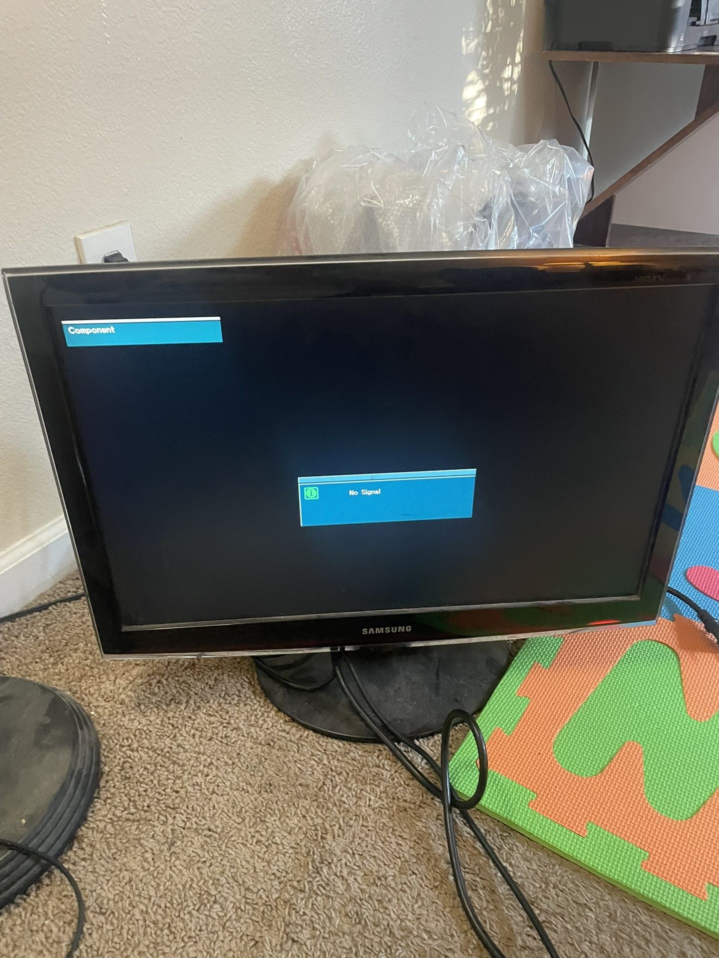 Samsung 27” TV
