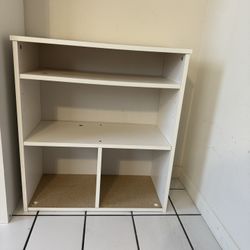 Mini Book Case (2 Shelves & 2 Bottom Cubes)